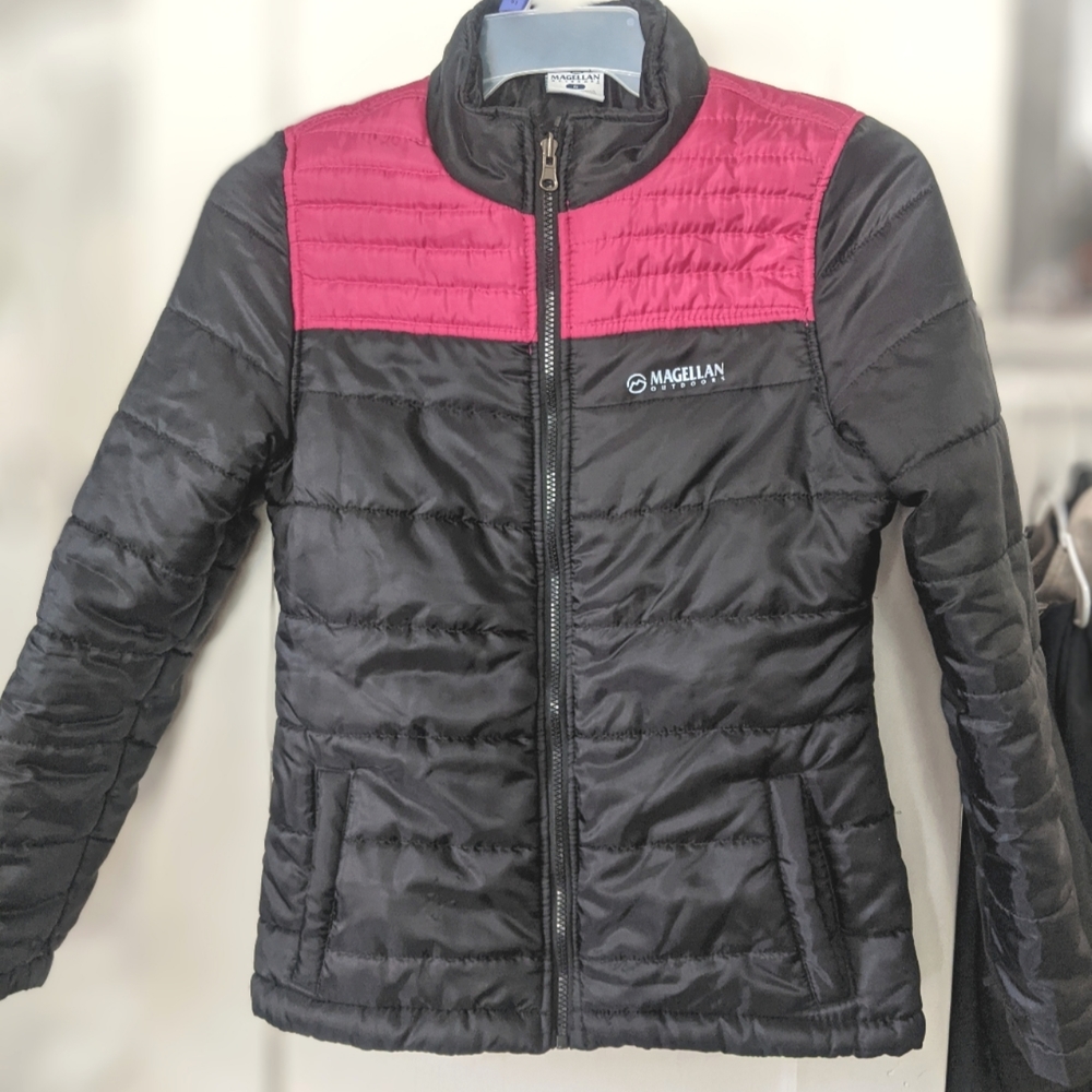 Magellan Outdoors Puffer Jacket - Picture 1 of 8